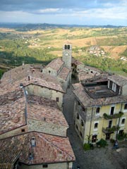 Il Borgo, visto dalle mura